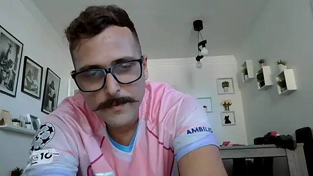 yanick931 Webcam-Show