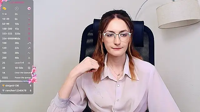 Živý XXX chat LoraLanett