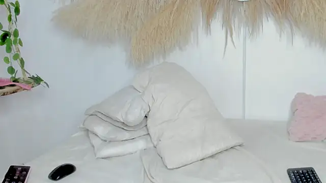 ShakeBigAss Chat XXX live