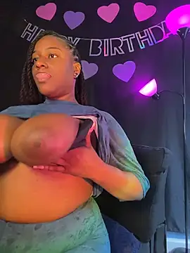 GirthGoddessCoco's Live XXX Chat