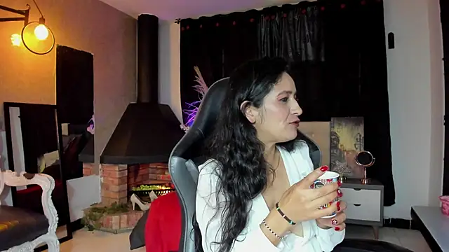 Chat +18 de Vicky_Angeel ao vivo
