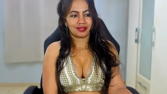 FannyXhot Adlı Modelin Canlı XXX Sohbeti
