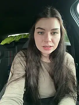 EllyNora 现场XXX聊天