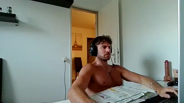 alpha-hunk 现场XXX聊天