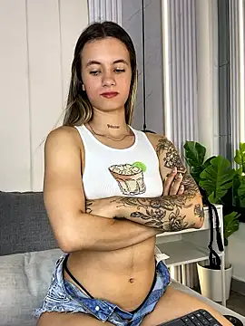 JuliaColemannn Live XXX chat