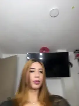 Chat +18 de angelinadreamss ao vivo