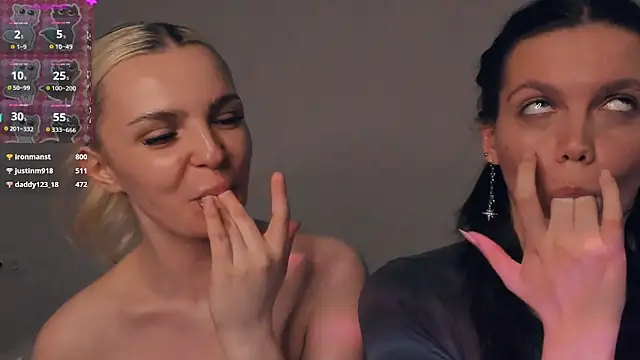 JuliannPaysour's Live XXX Chat
