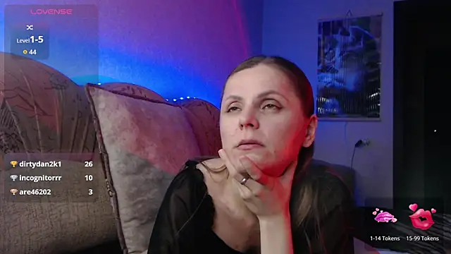 JessieOMays Chat XXX live