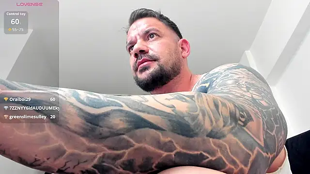 musclemonster31 Webcam show