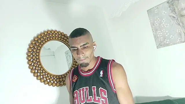 Rpoolrboy élő XXX-chatje