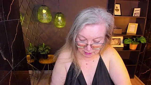 NataliMellow Chat XXX in diretta