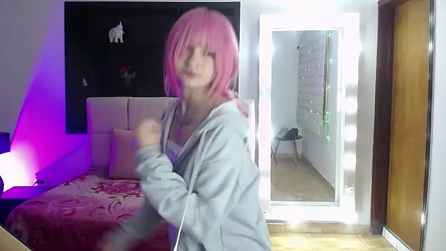 XXX chat uživo modela _Charlotte_Collins_