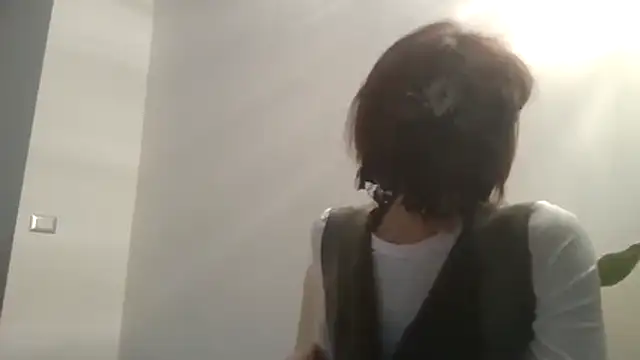HelenTiAscolta's Live XXX Chat