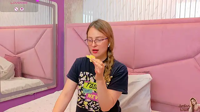 Živý XXX chat AmbeerWood_
