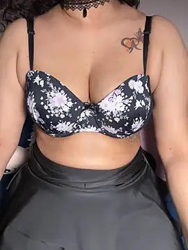 Alana_Queen_X 即時 XXX 聊天
