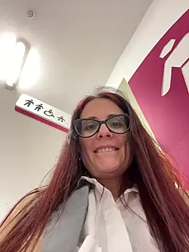 NataKitten Chat XXX in diretta