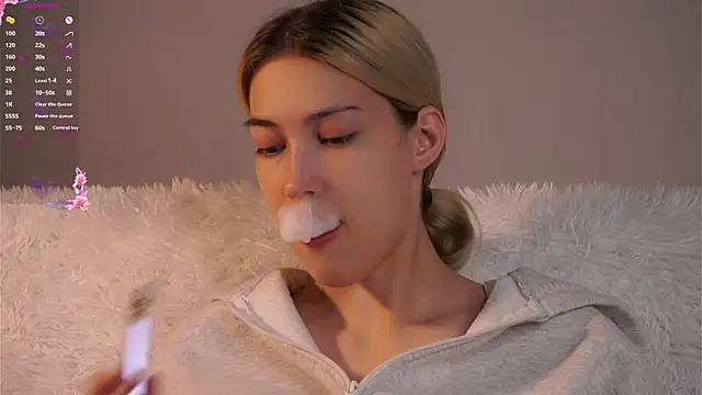 Онлайн чат XXX AngelicRice