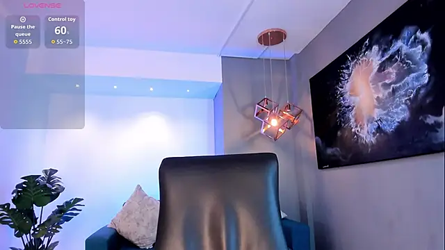 IsabellaaJoness' Live XXX Chat