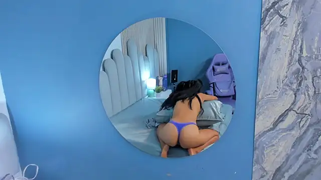 luly_dreams' Live XXX Chat