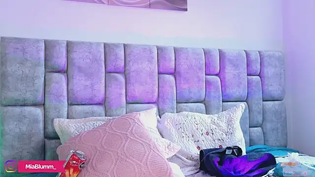 دردشة MiiaBlumm_ الجنسية المباشرة