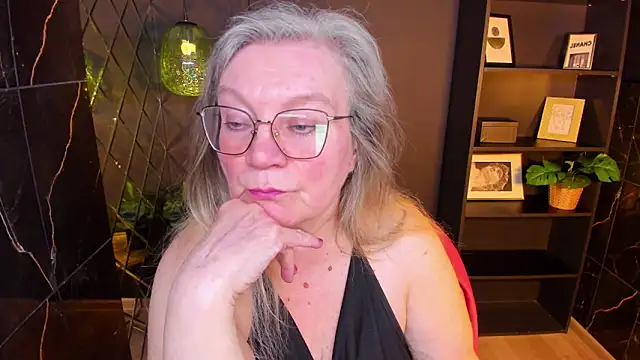 NataliMellow's Live XXX Chat