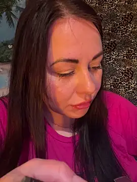 DaisyStreet's Live XXX Chat