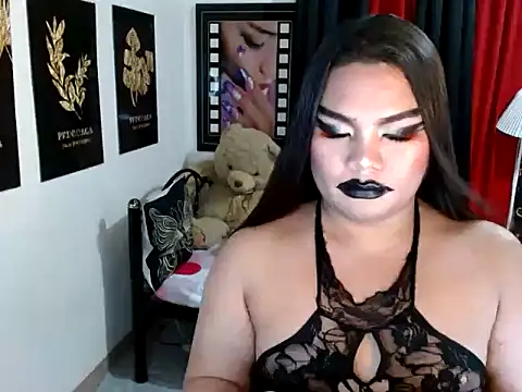 TSbrianaHugeCock Show in webcam