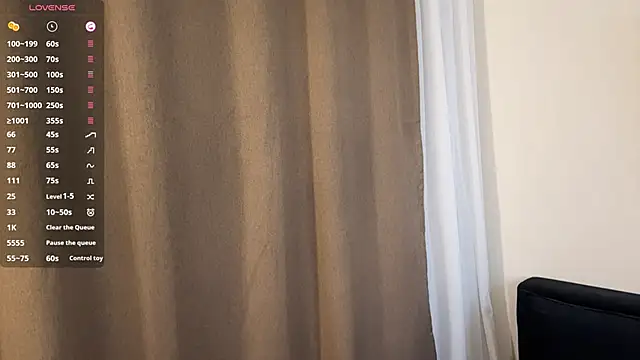 Ur_neighbor_Kira Live XXX-Chat