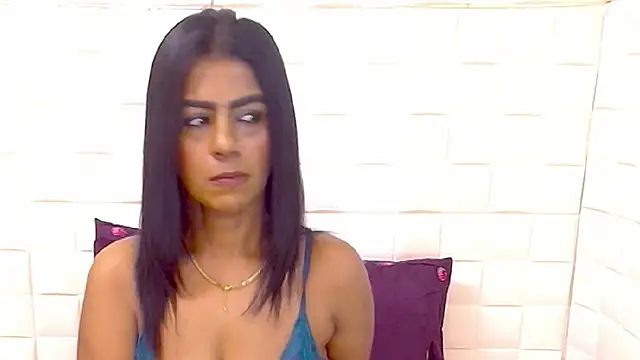 Chat XXX en directo de EroticSexyStripper