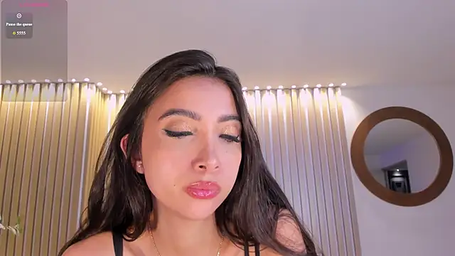 ValeriaVelvet élő XXX-chatje