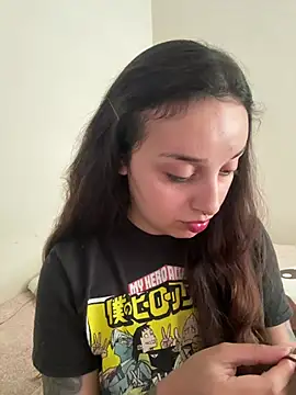 CharmingMaddie Chat XXX in diretta