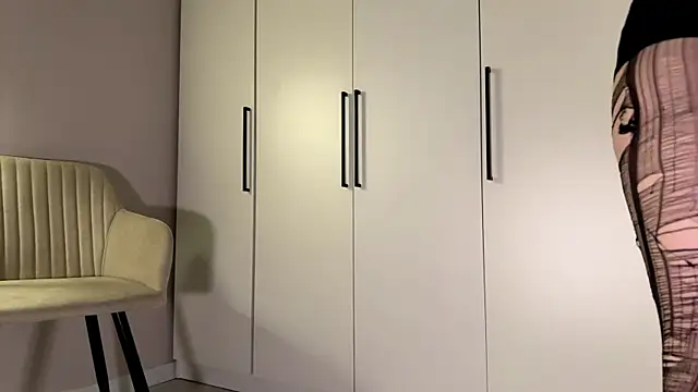 Moonfaairy élő XXX-chatje