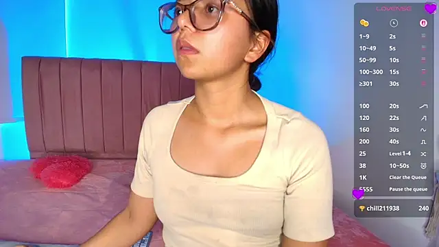 XXX chat uživo modela Zoow_bluussh