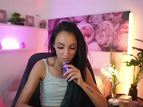 Nicole_Dawn: απευθείας συνομιλία ΧΧΧ