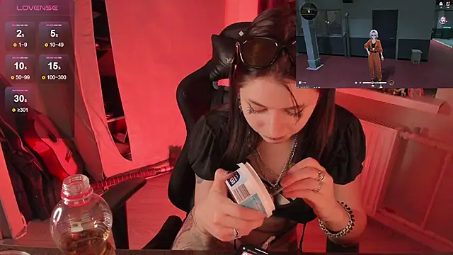 XXX chat uživo modela Melante