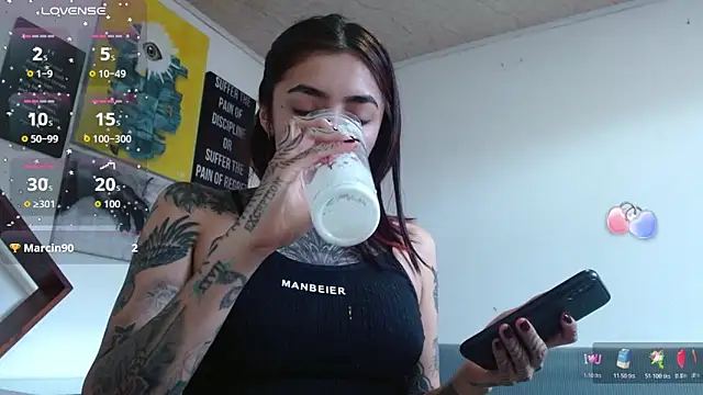Chat XXX ao vivo de ZoeBakers_