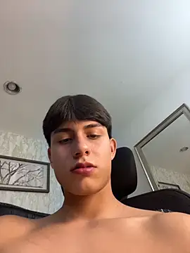 Lander_Cruz – Naživo XXX chat