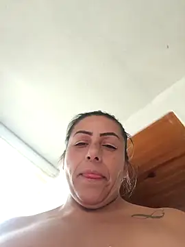 maynor_1998 Adlı Modelin Canlı XXX Sohbeti