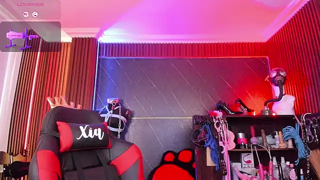 XiaQueenのライブXXXチャット