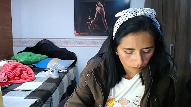 sharoon_cheerry élő XXX-chatje