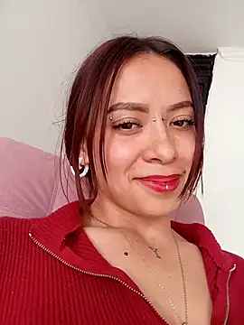 AuroraaMoonn's Live XXX Chat