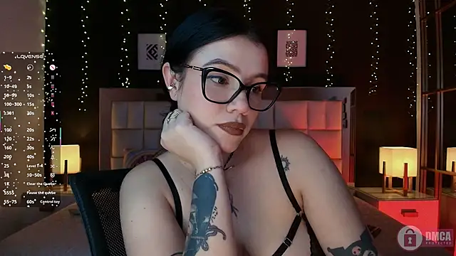 Chat +18 de aria_bloomer ao vivo