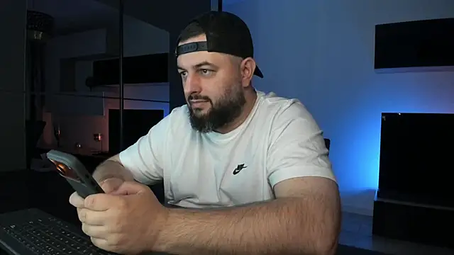 DravenPeak Chat XXX live