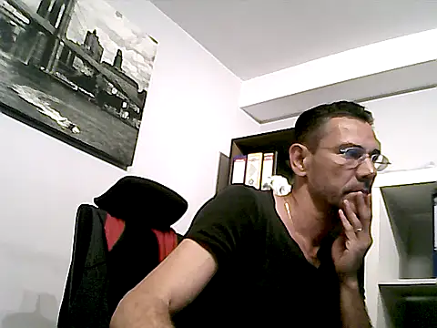 Chat XXX Live mastercharisma35