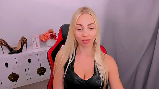 MargaritaRose Adlı Modelin Canlı XXX Sohbeti