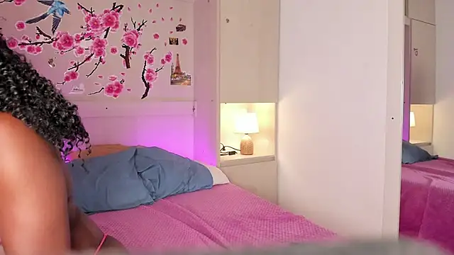 TaylorBloomのライブXXXチャット