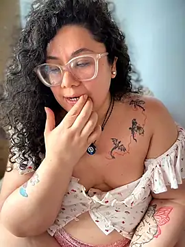 Živý XXX chat CurlyMilf_Vannexxxa