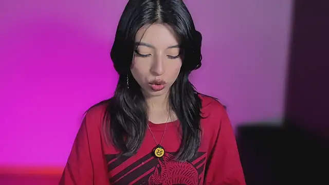 NanakoDollx 即時 XXX 聊天