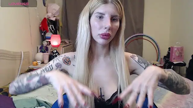 BLACKPeonyy's Live XXX Chat