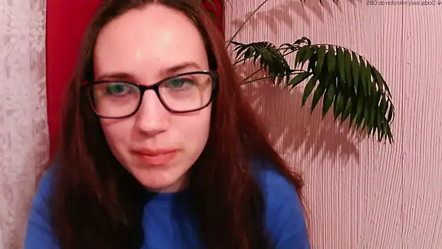 Show modela EmilyHotAngel na web-kameri